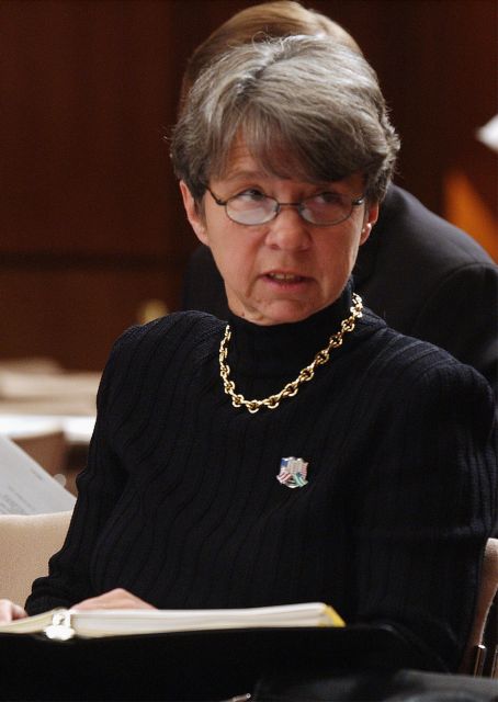 «Σιδηρά» εισαγγελέας στην κεφαλή της Επιτροπής Κεφαλαιαγοράς των ΗΠΑ